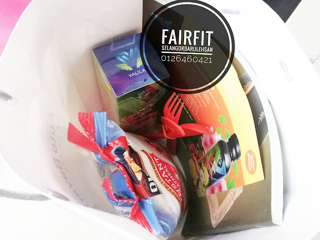 FAIR FIT MENGAWAL BERAT BADAN DAN SELERA MAKAN - Fair Fit ! Apa Fair Fit ini?? Kalau korang nak tahu Fair Fit ini, merupakan produk keluaran Cik Epal dan suaminya Jofliam ! Fair Fit ini ramai yang gelarkannya sebagai JUS KURUS ! Tapi, sebenarnya Fair Fit ini, bukan sahaja untuk kurus. Malah banyak keistimewaannya. Nanti mummy cerita ye ! Mummy baru juga mengambil FAIR FIT untuk MENGAWAL BERAT BADAN dan SELERA MAKAN. Pepaham je lah breastfeeding mom ni macam mana ! Selera makan tu, macam apa ! Setiap masa LAPAR ! Padahal dah breakfast nasi lemak, lunch pun nasi juga. Dinner? Memang nasi jug lah hahaha. So, badan ni, membesar jangan cakaplah ! FAIR FIT MENGAWAL BERAT BADAN DAN SELERA MAKAN Orang kata, usaha tangga kejayaan. Oleh itu...mummy memang tak tunggu dah...terus ambil FAIR FIT untuk MENGAWAL BERAT BADAN DAN SELERA MAKAN mummy sebelum terlambat ! Eh..eh..breastfeeding boleh ambil FAIR FIT ke? Yes, ibu-ibu yang sedang menyusukan anak (anak lebih 6 bulan) boleh ambil Fair Fit dah ! Insyaallah selamat ! KELEBIHAN FAIR FIT SELAIN MENGAWAL BERAT BADAN DAN SELERA MAKAN Ha....Fair Fit ini, bukan sahaja mengawal berat badan dan selera makan tau tapi ada banyak kelebihan Fair Fit ini , seperti :- Kelebihan Fair Fit : Mengawal Selera Makan Kelebihan Fair Fit : Mengawal Berat Badan Kelebihan Fair Fit : Membakar lemak Kelebihan Fair Fit : Menambah Tenaga Bab menambah tenaga ni, mummy rasa penting untuk persiapan bulan puasa Ramadan. Tak adalah badan lesu yakmat kan ! Kelebihan Fair Fit : Merawat Kulit Kelebihan Fair Fit : Mencerahkan kulit KEUNIKAN FAIR FIT Keunikan Fair Fit *Satu-satunya produk istimewa yang menggabungkan teknologi formula untuk putih dan kurus *Sesuai untuk lelaki dan perempuan *Tidak perlu bancuh, boleh terus minum. Rasanya macam mana? Masam masam manis ! Sedap ! *Rasa buah dan mengekalkan tenaga sepanjang hari * Gerenti tiada kesan kembali gemuk selepas berhenti * Tiada cirit birit, sembelit atau kesan yang tidak menyenangkan BELI FAIR FIT DENGAN AGEN @fairfitselangordarulehsan Beli Fair Fit dengan agen @selangordarulehsan jommm.. trusted seller Fair Fit. COD (kawasan terpilih), serta pengeposan segera (same day) atau courier. FREE delivery ! FREE gifts pun ada tau ! TESTIMONI CIK EPAL KURUS DENGAN FAIR FIT Testimoni kurus dengan Fair Fit ini, founder Cik Epal dah test sebelum Fair Fit ini di jual dan di keluarkan. Nampak tak perubahan Cik Epal tu ha? CIk Epal ,akin berseri, cantik dan kurus kan? Tunggu 3 bulan, mummy tepek gambar mummy pulak ye ! BAHAN-BAHAN YANG ADA DALAM FAIR FIT ! Apa bahan yang ada dalam Fair Fit? FairFit merupakan produk kurus yang diperbuat daripada bahan semula jadi seperti Garcinia Cambogia, Prune, Sakura, African Bush Mango, Guarana dan Ginkgo Biloba. Antara khasiat bahan-bahan tersebut :- . FAIR FIT SELAMAT ! ADA HALAL DAN PENGELASAN MINUMAN DARI KKM Dalam mencari produk kurus yang sesuai, kita bukan melihat kepada keberkesanannya sahaja tetapi kita juga harus melihat sejauh mana sesuatu produk itu SELAMAT DIGUNAKAN FairFit telah disahkan selamat oleh pengkelasan makanan dan minuman KEMENTERIAN KESIHATAN MALAYSIA (KKM) (No.Rujukan : 150617/06/022) FairFit juga telah mendapat pengesahan HALAL daripada JAKIM. Jangan tunggu lama sangat jom dapatkan Fair Fit dari kami : Whatsapp : http://www.wasap.my/60126460421/nakfairfit Instagram : https://www.instagram.com/fairfitselangordarulehsan/?hl=en FAIR FIT MENGAWAL BERAT BADAN DAN SELERA MAKAN - Fair Fit ! Apa Fair Fit ini?? Kalau korang nak tahu Fair Fit ini, merupakan produk keluaran Cik Epal dan suaminya Jofliam ! Fair Fit ini ramai yang gelarkannya sebagai JUS KURUS ! Tapi, sebenarnya Fair Fit ini, bukan sahaja untuk kurus. Malah banyak keistimewaannya. Nanti mummy cerita ye ! Mummy baru juga mengambil FAIR FIT untuk MENGAWAL BERAT BADAN dan SELERA MAKAN. Pepaham je lah breastfeeding mom ni macam mana ! Selera makan tu, macam apa ! Setiap masa LAPAR ! Padahal dah breakfast nasi lemak, lunch pun nasi juga. Dinner? Memang nasi jug lah hahaha. So, badan ni, membesar jangan cakaplah ! FAIR FIT MENGAWAL BERAT BADAN DAN SELERA MAKAN Orang kata, usaha tangga kejayaan. Oleh itu...mummy memang tak tunggu dah...terus ambil FAIR FIT untuk MENGAWAL BERAT BADAN DAN SELERA MAKAN mummy sebelum terlambat ! Eh..eh..breastfeeding boleh ambil FAIR FIT ke? Yes, ibu-ibu yang sedang menyusukan anak (anak lebih 6 bulan) boleh ambil Fair Fit dah ! Insyaallah selamat ! KELEBIHAN FAIR FIT SELAIN MENGAWAL BERAT BADAN DAN SELERA MAKAN Ha....Fair Fit ini, bukan sahaja mengawal berat badan dan selera makan tau tapi ada banyak kelebihan Fair Fit ini , seperti :- Kelebihan Fair Fit : Mengawal Selera Makan Kelebihan Fair Fit : Mengawal Berat Badan Kelebihan Fair Fit : Membakar lemak Kelebihan Fair Fit : Menambah Tenaga Bab menambah tenaga ni, mummy rasa penting untuk persiapan bulan puasa Ramadan. Tak adalah badan lesu yakmat kan ! Kelebihan Fair Fit : Merawat Kulit Kelebihan Fair Fit : Mencerahkan kulit KEUNIKAN FAIR FIT Keunikan Fair Fit *Satu-satunya produk istimewa yang menggabungkan teknologi formula untuk putih dan kurus *Sesuai untuk lelaki dan perempuan *Tidak perlu bancuh, boleh terus minum. Rasanya macam mana? Masam masam manis ! Sedap ! *Rasa buah dan mengekalkan tenaga sepanjang hari * Gerenti tiada kesan kembali gemuk selepas berhenti * Tiada cirit birit, sembelit atau kesan yang tidak menyenangkan BELI FAIR FIT DENGAN AGEN @fairfitselangordarulehsan Beli Fair Fit dengan agen @selangordarulehsan jommm.. trusted seller Fair Fit. COD (kawasan terpilih), serta pengeposan segera (same day) atau courier. FREE delivery ! FREE gifts pun ada tau ! TESTIMONI CIK EPAL KURUS DENGAN FAIR FIT Testimoni kurus dengan Fair Fit ini, founder Cik Epal dah test sebelum Fair Fit ini di jual dan di keluarkan. Nampak tak perubahan Cik Epal tu ha? CIk Epal ,akin berseri, cantik dan kurus kan? Tunggu 3 bulan, mummy tepek gambar mummy pulak ye ! BAHAN-BAHAN YANG ADA DALAM FAIR FIT ! Apa bahan yang ada dalam Fair Fit? FairFit merupakan produk kurus yang diperbuat daripada bahan semula jadi seperti Garcinia Cambogia, Prune, Sakura, African Bush Mango, Guarana dan Ginkgo Biloba. Antara khasiat bahan-bahan tersebut :- . FAIR FIT SELAMAT ! ADA HALAL DAN PENGELASAN MINUMAN DARI KKM Dalam mencari produk kurus yang sesuai, kita bukan melihat kepada keberkesanannya sahaja tetapi kita juga harus melihat sejauh mana sesuatu produk itu SELAMAT DIGUNAKAN FairFit telah disahkan selamat oleh pengkelasan makanan dan minuman KEMENTERIAN KESIHATAN MALAYSIA (KKM) (No.Rujukan : 150617/06/022) FairFit juga telah mendapat pengesahan HALAL daripada JAKIM. Jangan tunggu lama sangat jom dapatkan Fair Fit dari kami : Whatsapp : http://www.wasap.my/60126460421/nakfairfit Instagram : https://www.instagram.com/fairfitselangordarulehsan/?hl=en