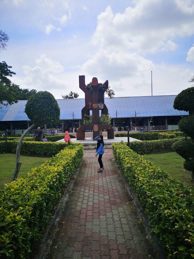 Makan Makan di Tanjung Emas, Muar